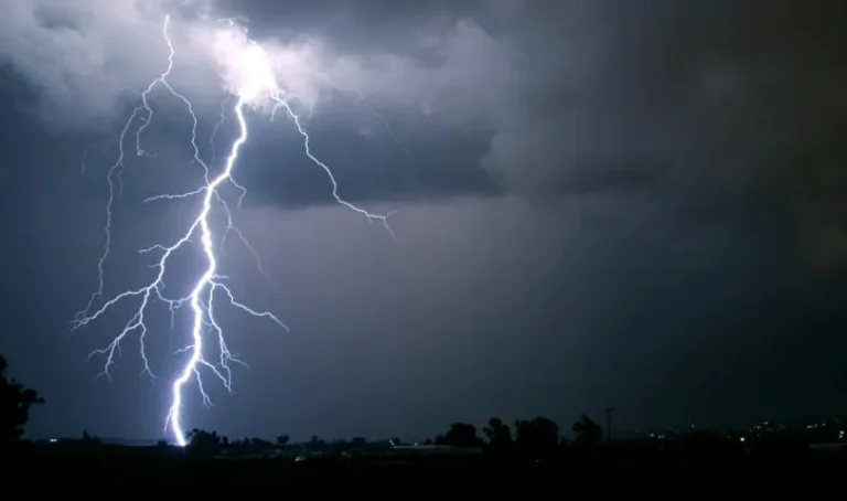 Llightning Strike -