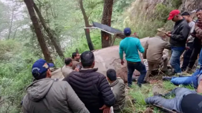गंगोत्री हेलिकॉप्टर क्रैश