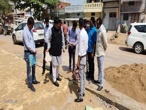 धमतरी पेवर ब्लॉक निर्माण कार्रवाई