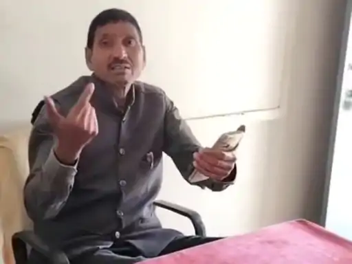 Dhamtari Drunk Teacher