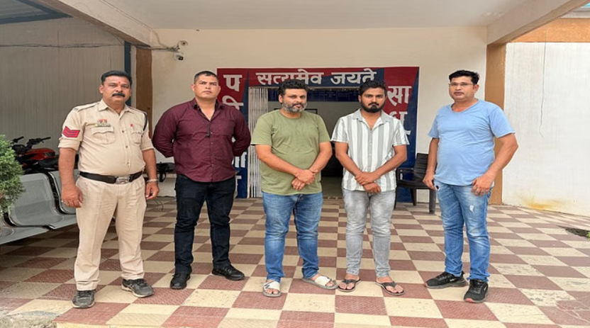 Axis Bank Manager Cashier Arrested