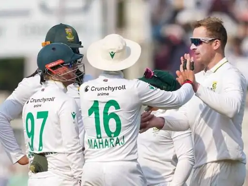 India lost 4th home test match